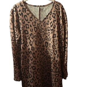 Tickled Teal Animal Print V-Neck tunic top - XL